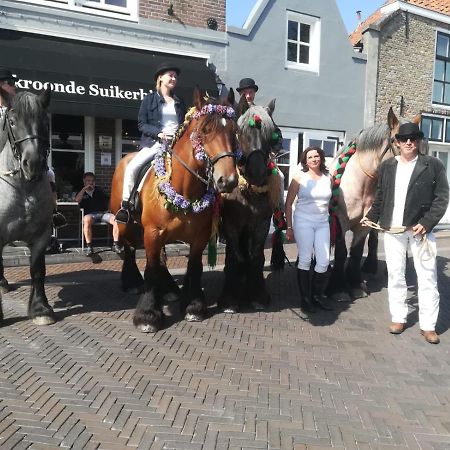 Huys Aan De Haven Hotel Zierikzee Bagian luar foto
